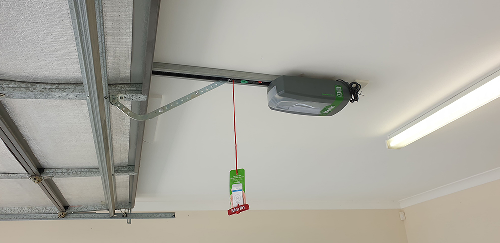 Merlin MS105MYQ Commander Elite Garage Door Opener